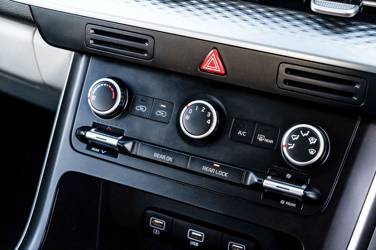 2022 Kia Carnival S KA4