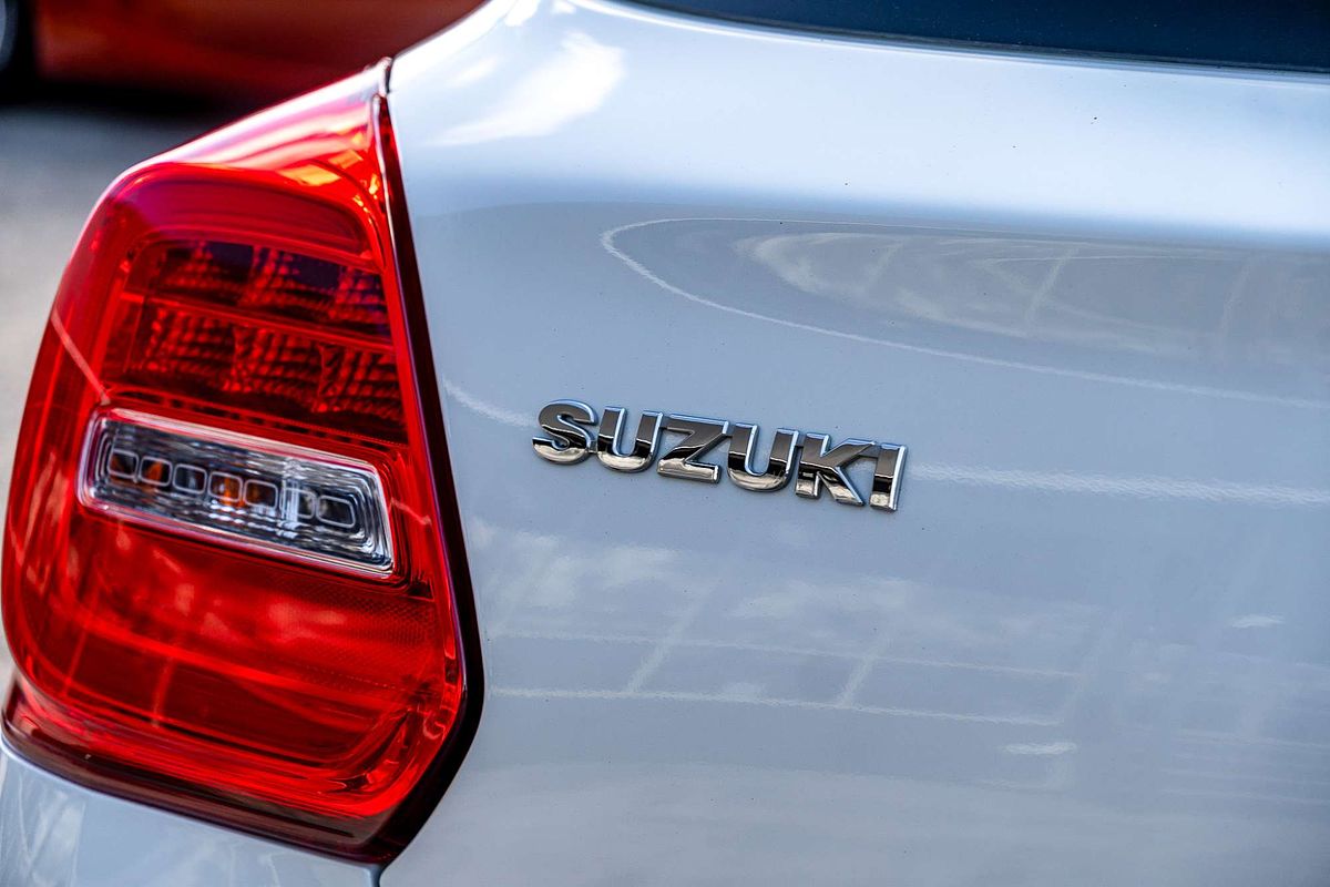2017 Suzuki Swift GL Navigator AZ