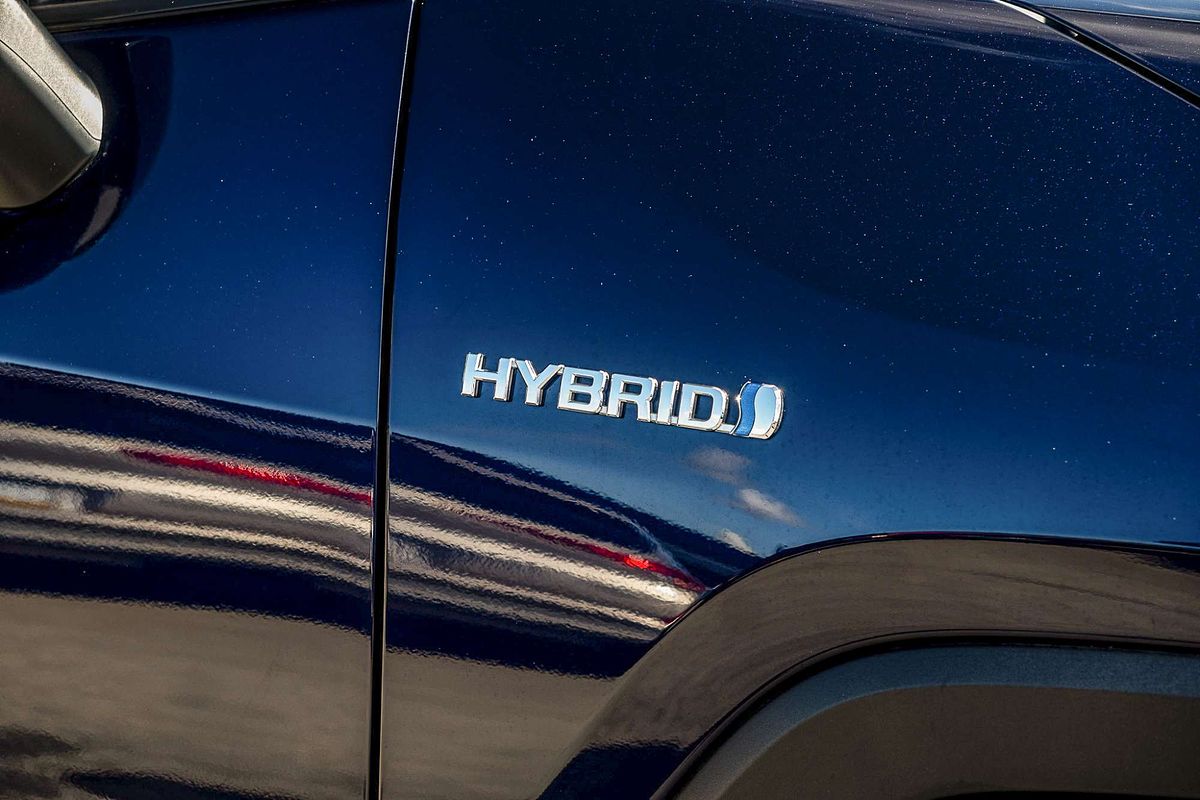 2022 Toyota RAV4 Cruiser AXAH54R