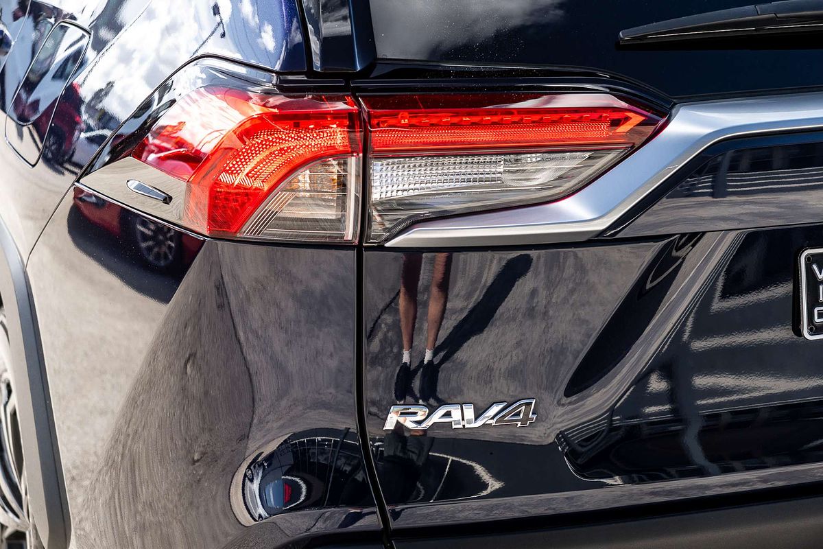 2022 Toyota RAV4 Cruiser AXAH54R