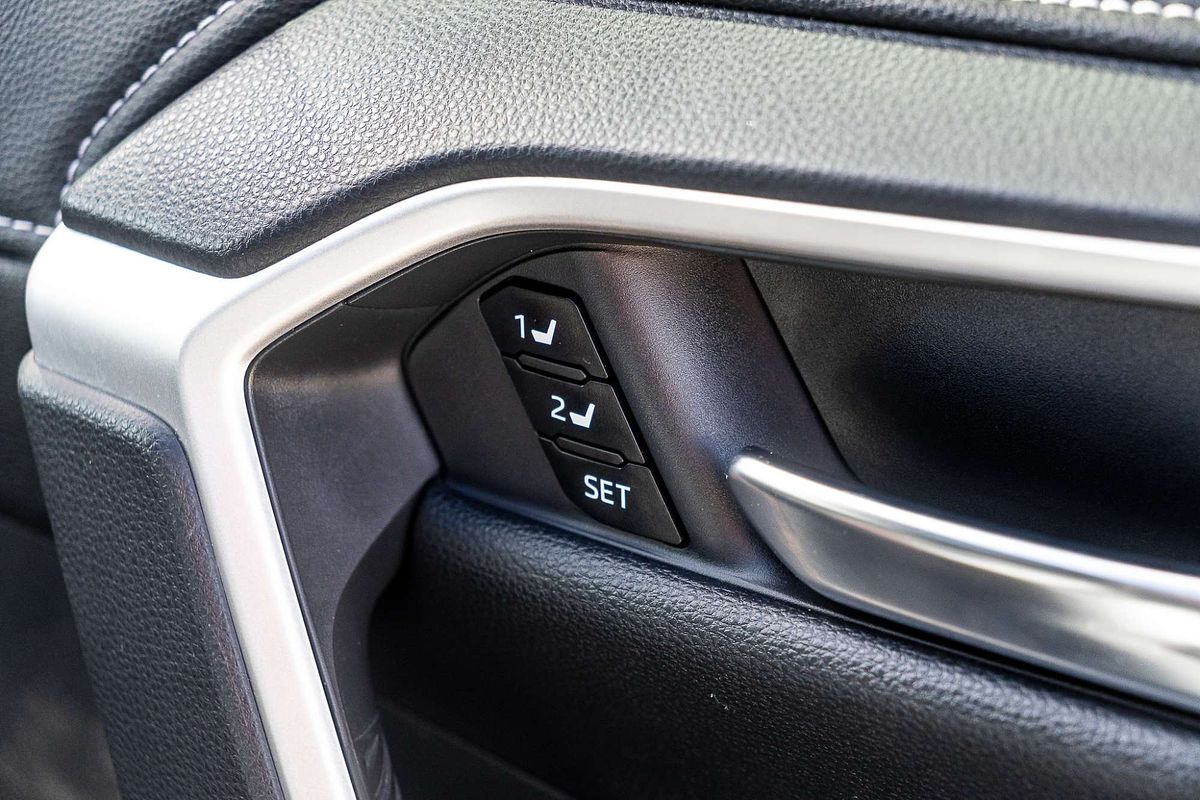 2022 Toyota RAV4 Cruiser AXAH54R