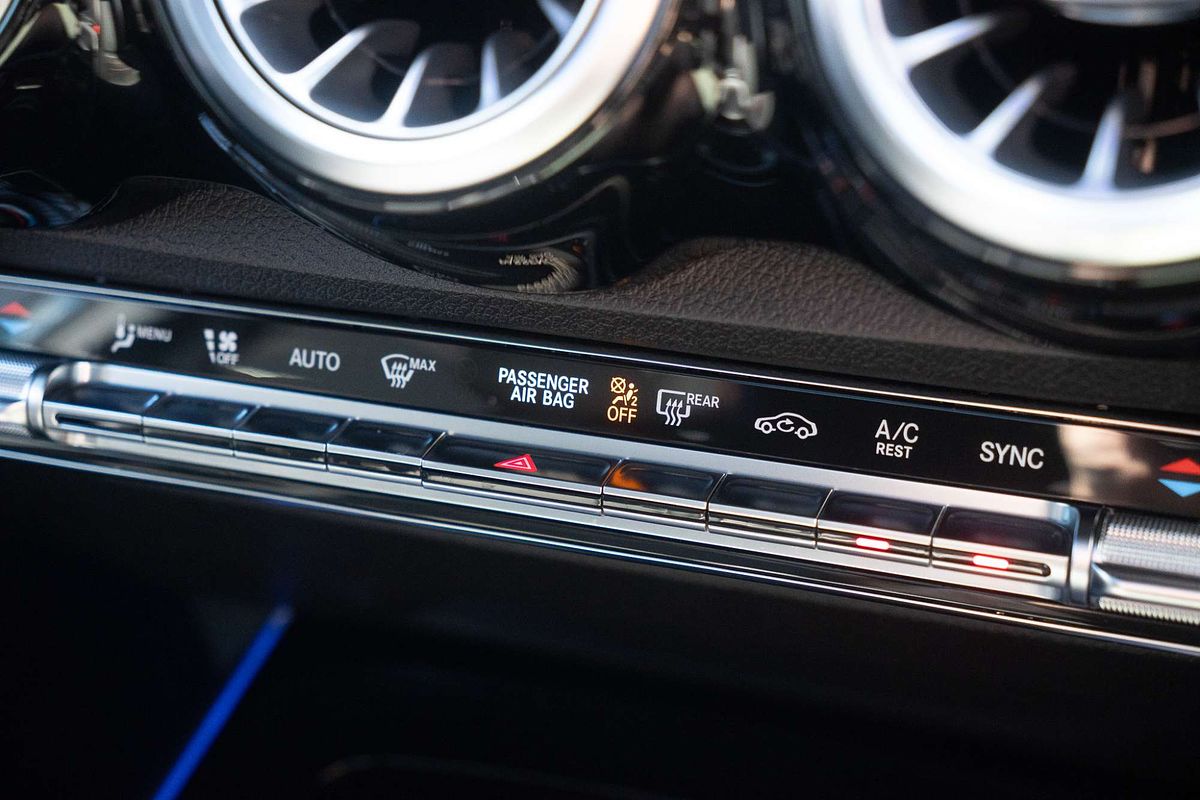 2020 Mercedes-Benz GLB-Class GLB200 X247