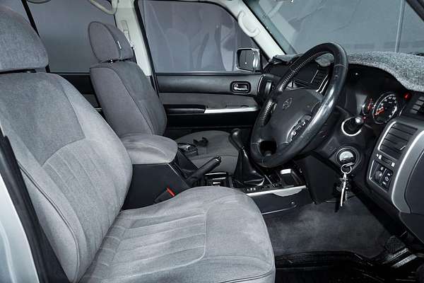 2016 Nissan Patrol Legend Edition Y61