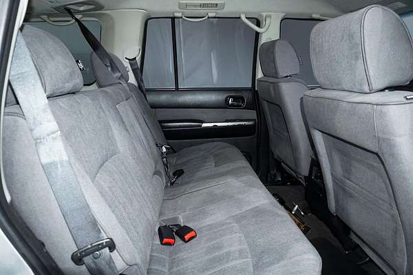 2016 Nissan Patrol Legend Edition Y61