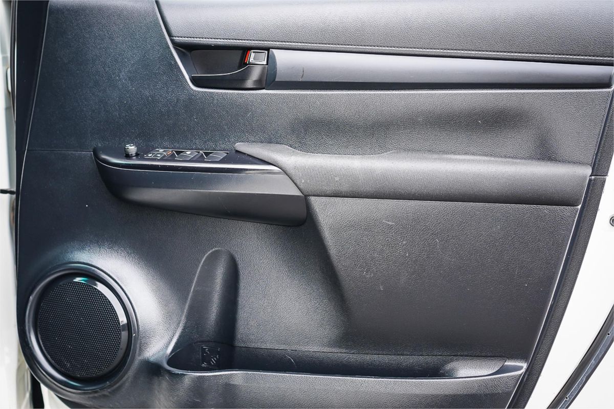 2019 Toyota Hilux SR GUN126R 4X4