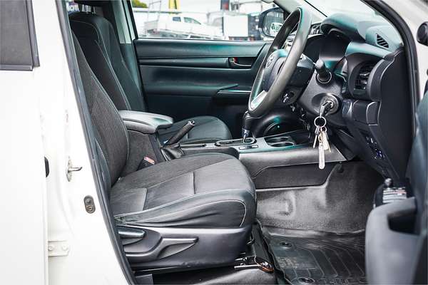 2019 Toyota Hilux SR GUN126R 4X4