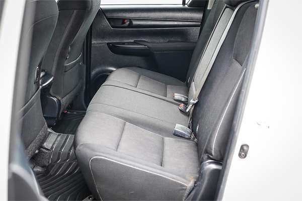 2019 Toyota Hilux SR GUN126R 4X4