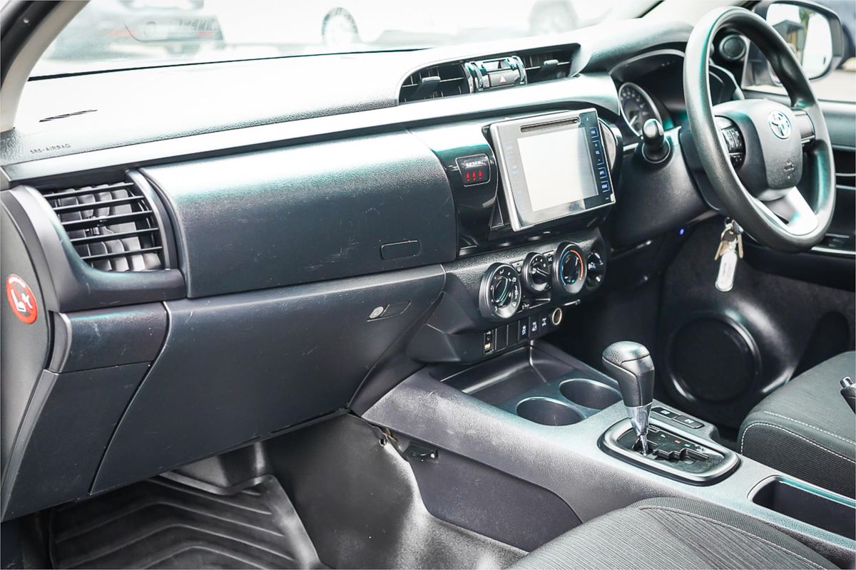 2019 Toyota Hilux SR GUN126R 4X4