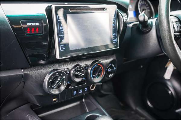 2019 Toyota Hilux SR GUN126R 4X4