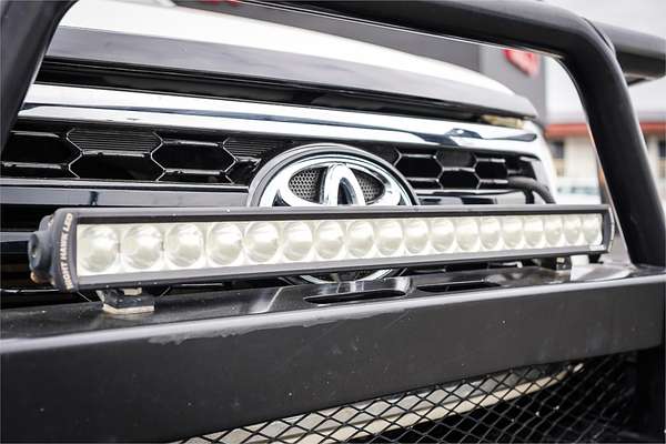 2019 Toyota Hilux SR GUN126R 4X4