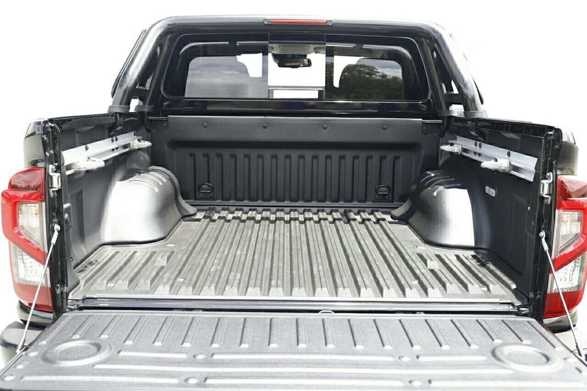 2025 Nissan Navara PRO-4X Warrior D23 4X4