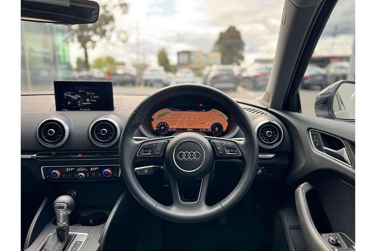 2019 Audi A3 35 TFSI S line plus 8V