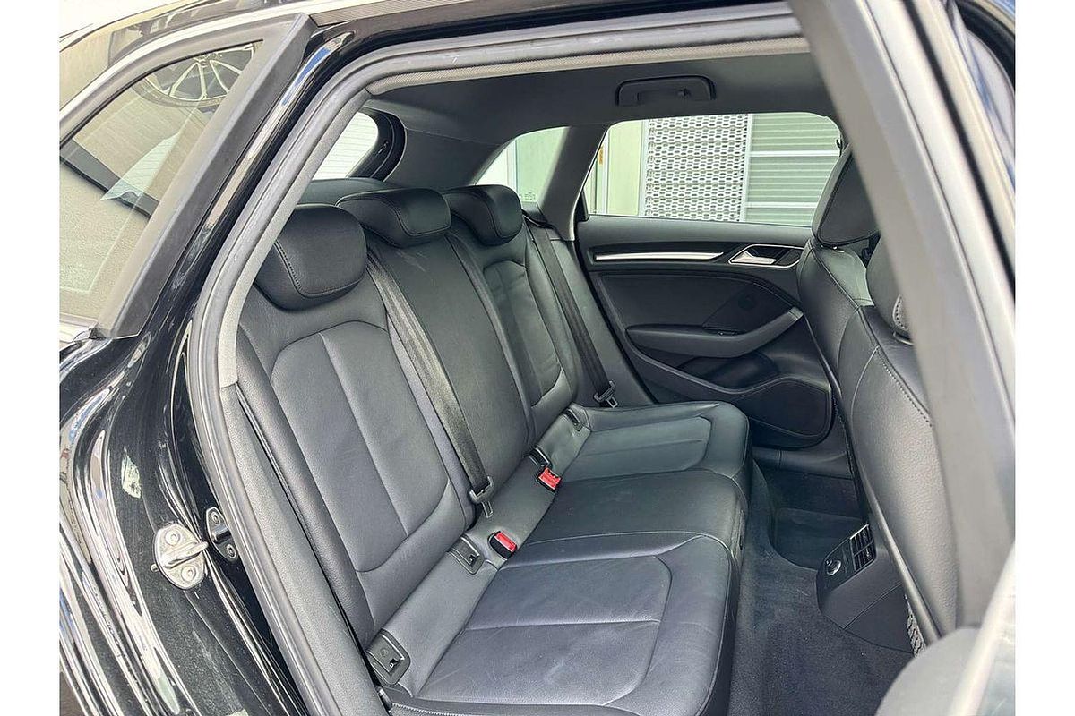 2019 Audi A3 35 TFSI S line plus 8V