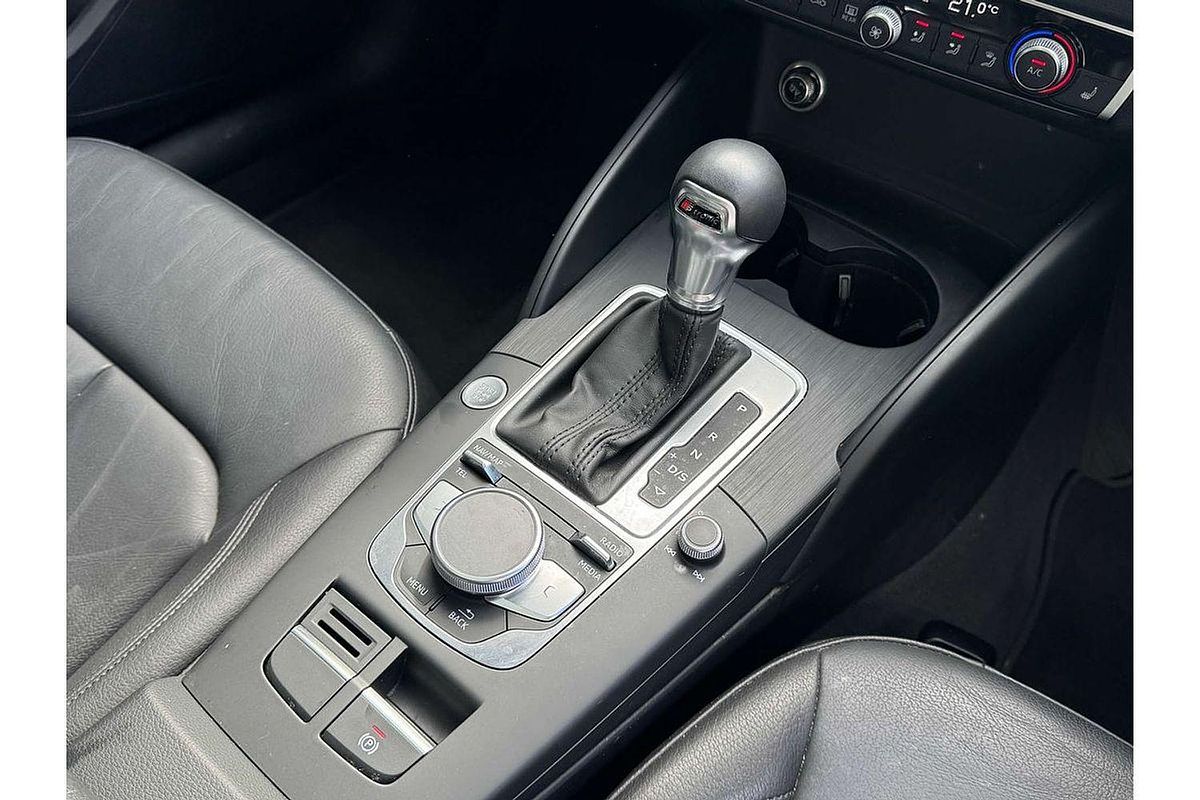 2019 Audi A3 35 TFSI S line plus 8V