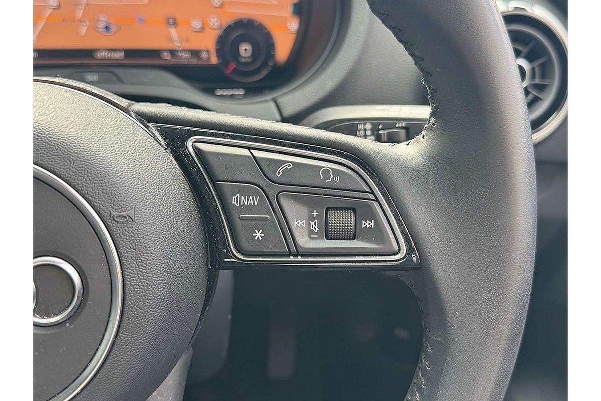 2019 Audi A3 35 TFSI S line plus 8V