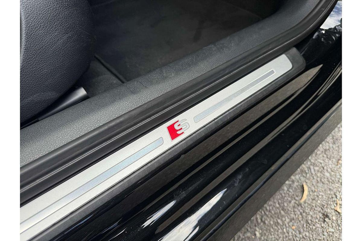 2019 Audi A3 35 TFSI S line plus 8V