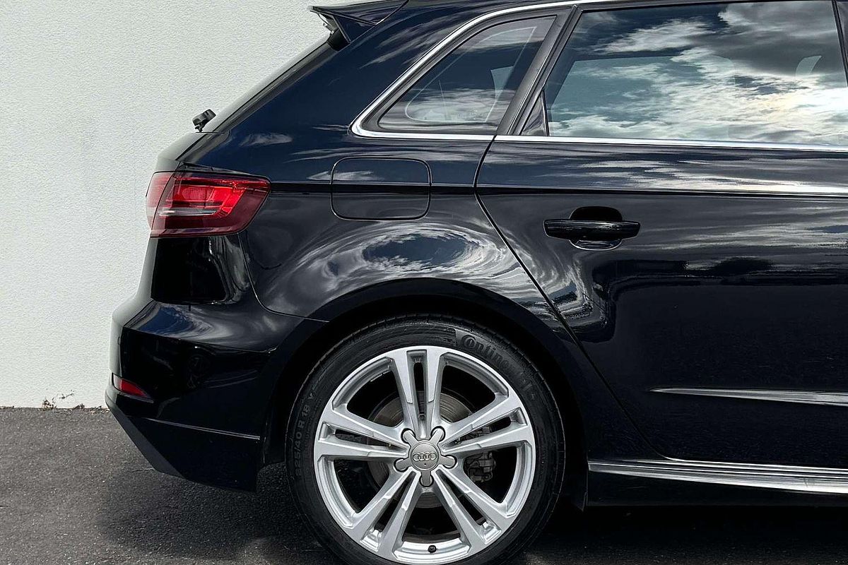 2019 Audi A3 35 TFSI S line plus 8V
