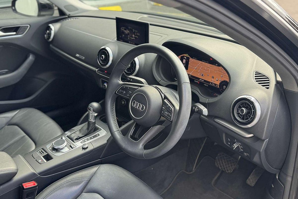 2019 Audi A3 35 TFSI S line plus 8V