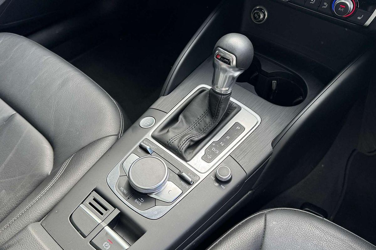 2019 Audi A3 35 TFSI S line plus 8V