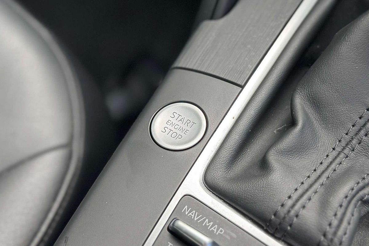 2019 Audi A3 35 TFSI S line plus 8V