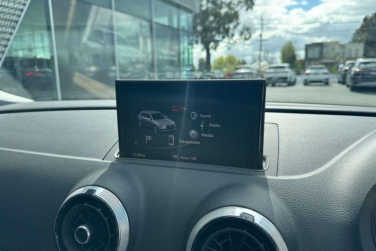 2019 Audi A3 35 TFSI S line plus 8V