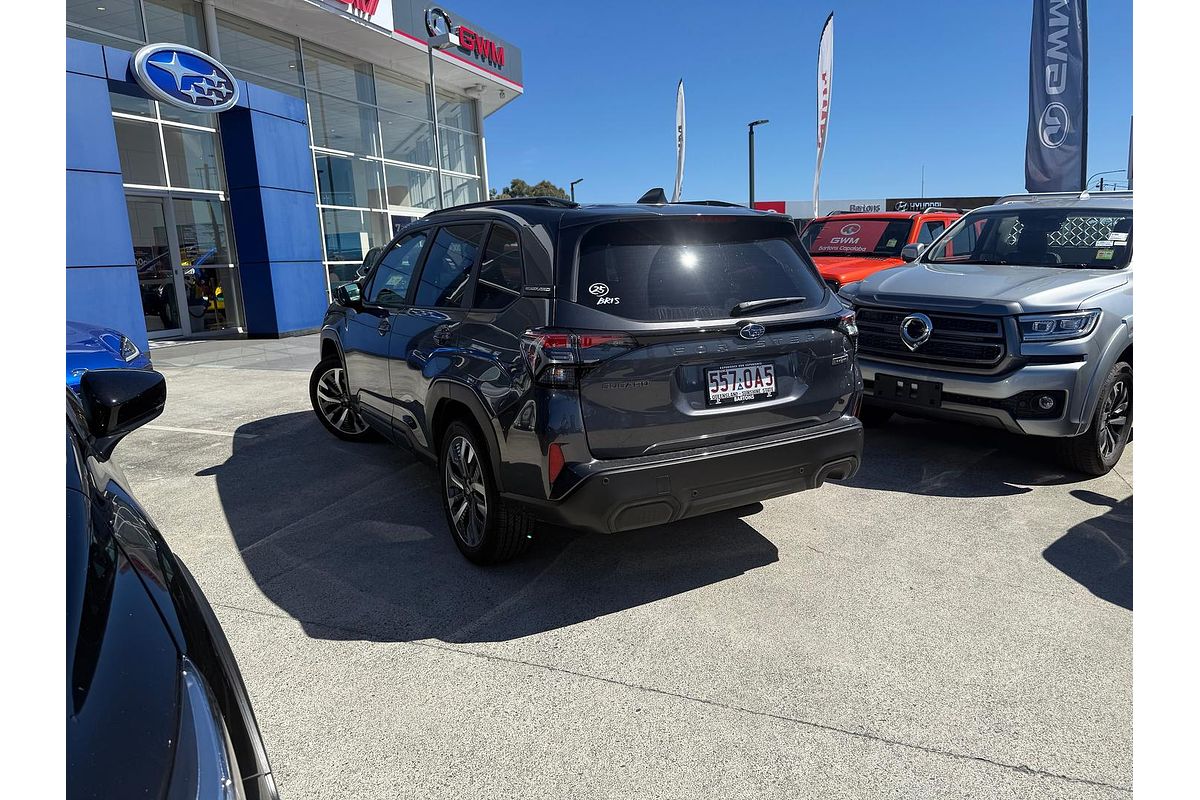 2025 Subaru Forester Hybrid Touring S6