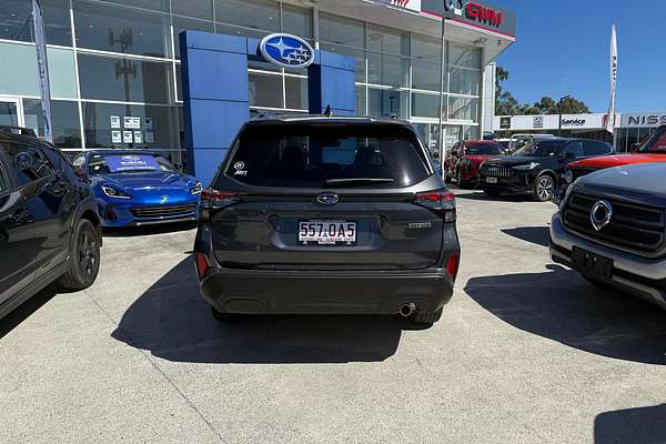 2025 Subaru Forester Hybrid Touring S6