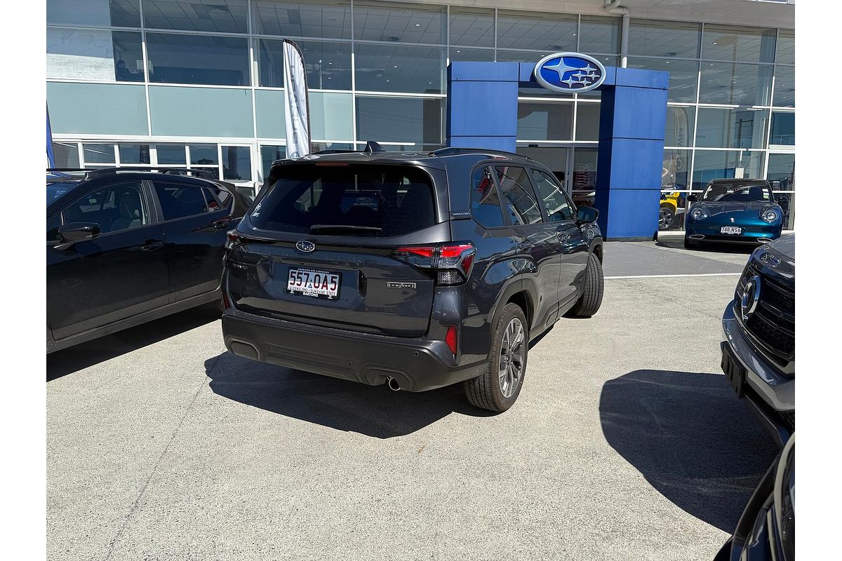 2025 Subaru Forester Hybrid Touring S6