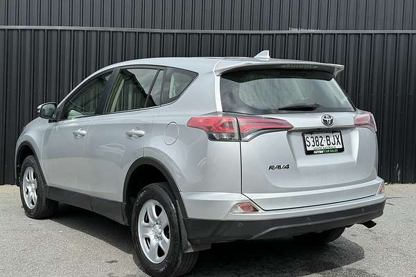2016 Toyota RAV4 GX ZSA42R
