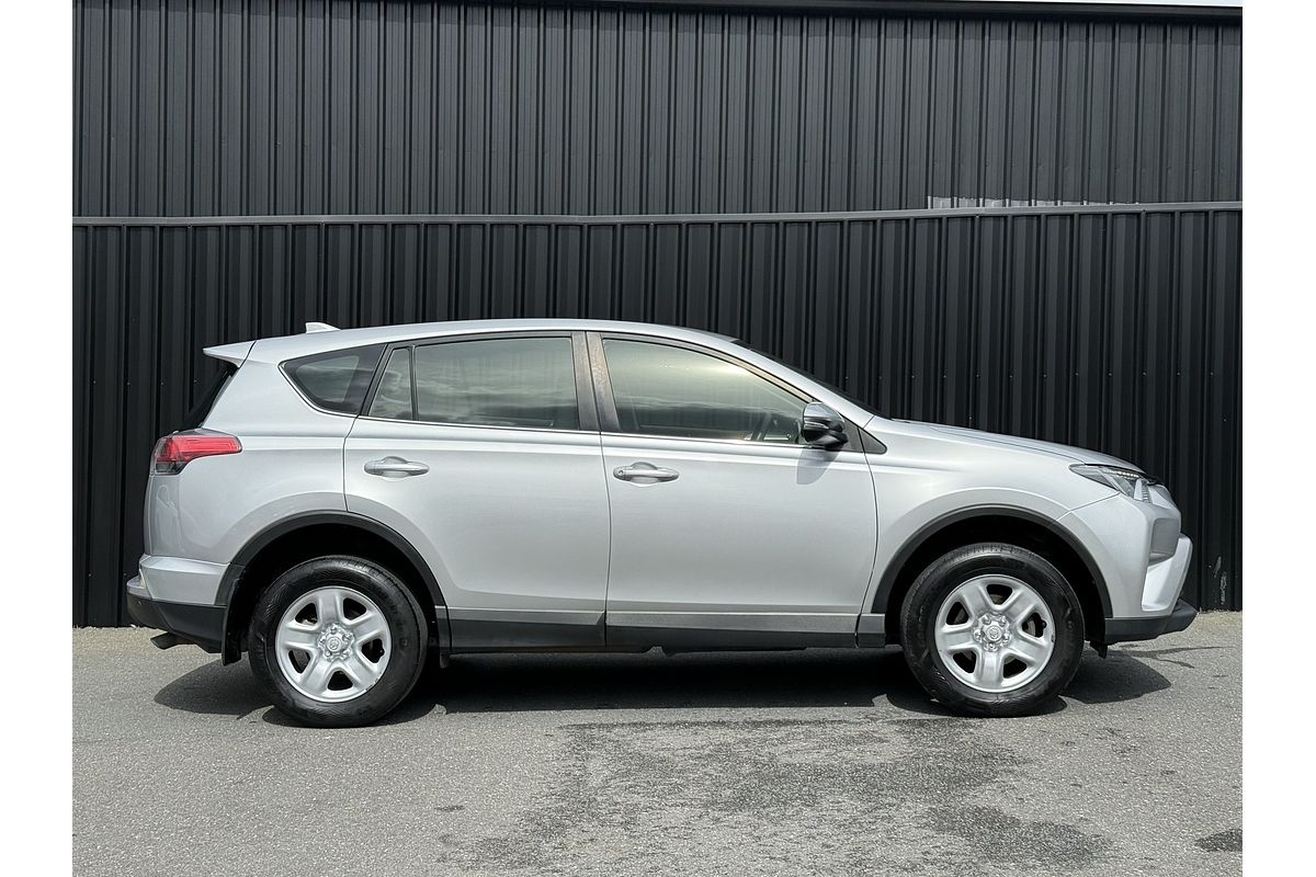 2016 Toyota RAV4 GX ZSA42R