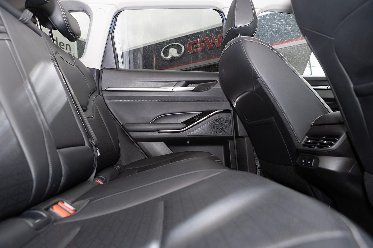 2022 GWM H6 Ultra Hybrid B01