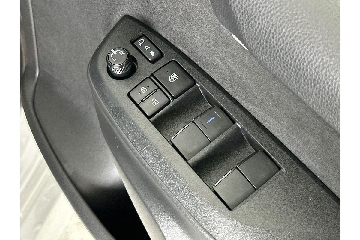2024 Toyota Yaris SX Hybrid MXPH10R