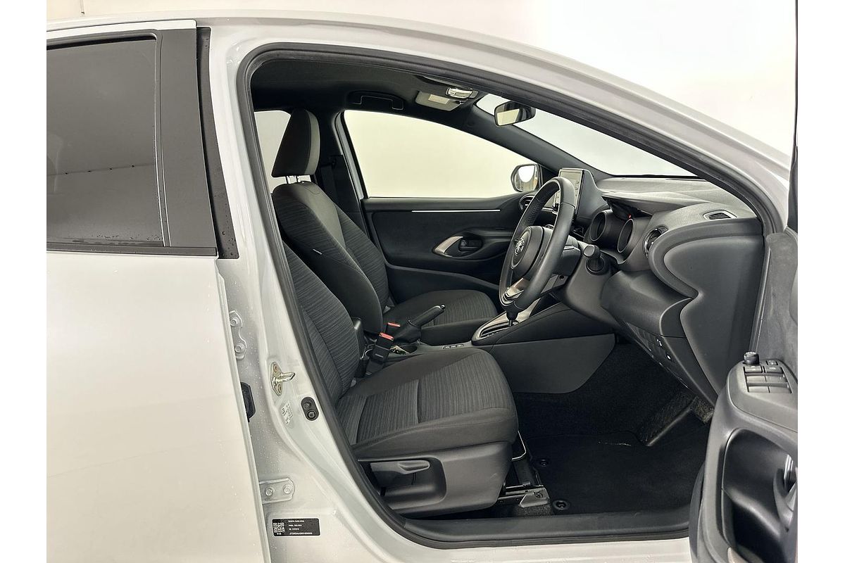 2024 Toyota Yaris SX Hybrid MXPH10R