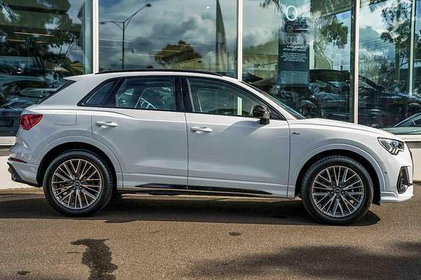 2025 Audi Q3 35 TFSI S line edition F3