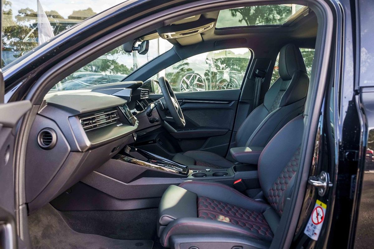 2025 Audi RS3 GY