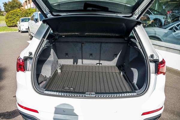 2025 Audi Q3 35 TFSI S line edition F3
