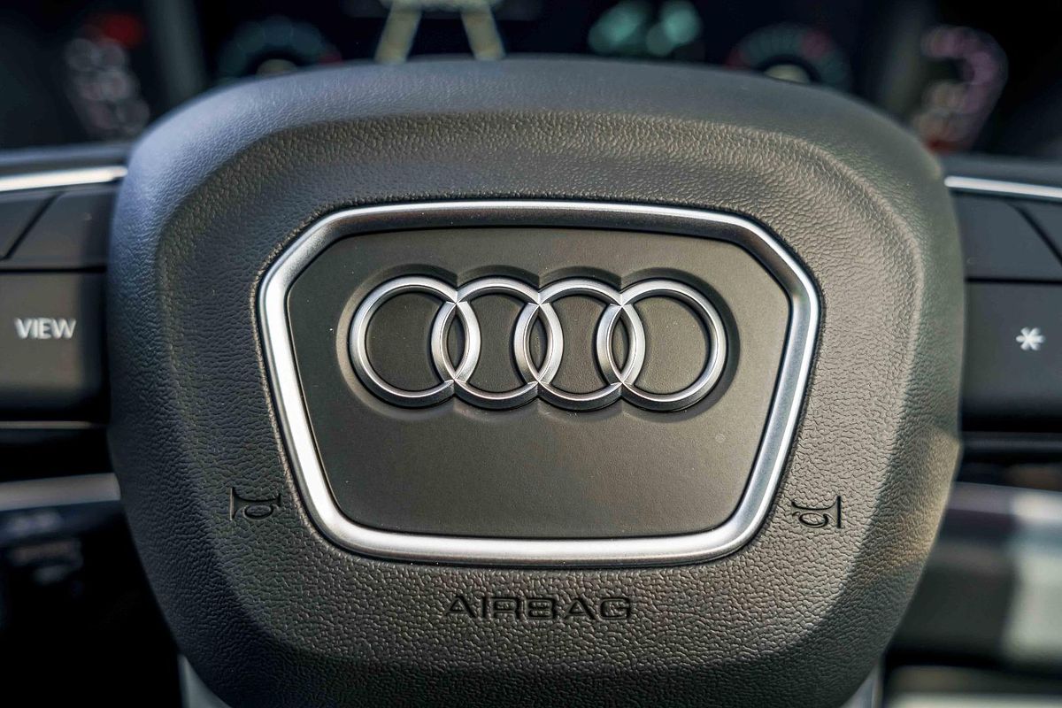 2025 Audi Q3 35 TFSI S line edition F3