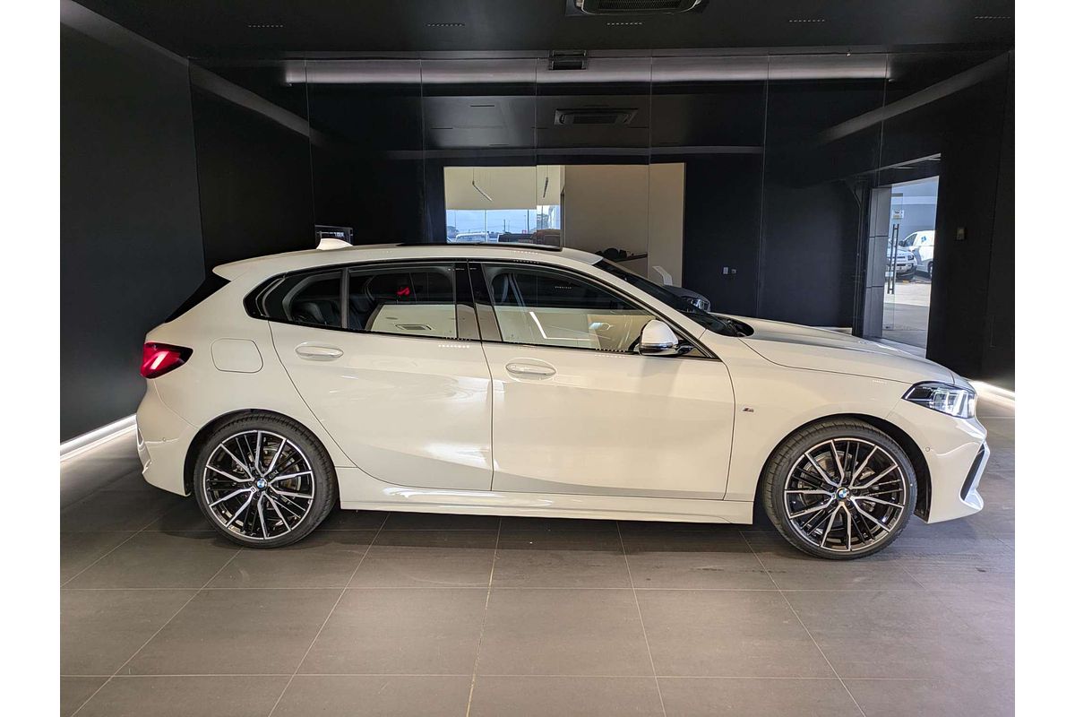 2023 BMW 1 Series 118i M Sport F40