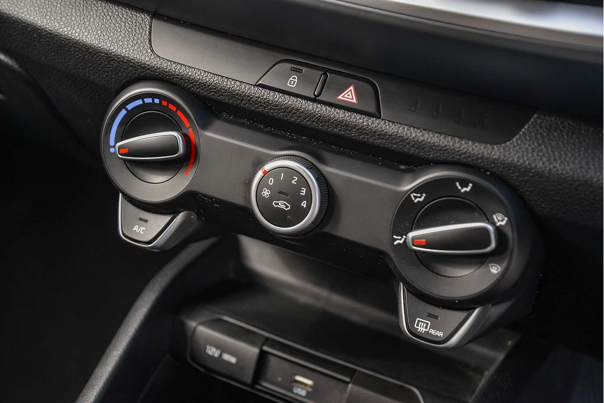 2024 Kia Stonic S YB