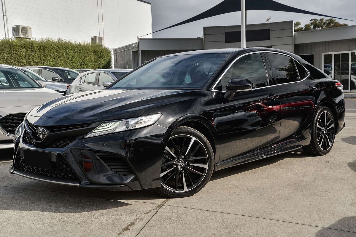 2018 Toyota Camry SX GSV70R