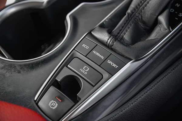2018 Toyota Camry SX GSV70R