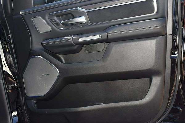 2025 RAM 1500 Laramie Sport Hurricane SO RamBox DT 4X4 SWB