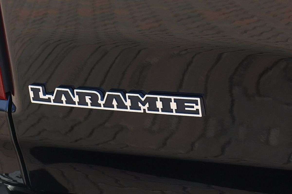 2025 RAM 1500 Laramie Sport Hurricane SO RamBox DT 4X4 SWB