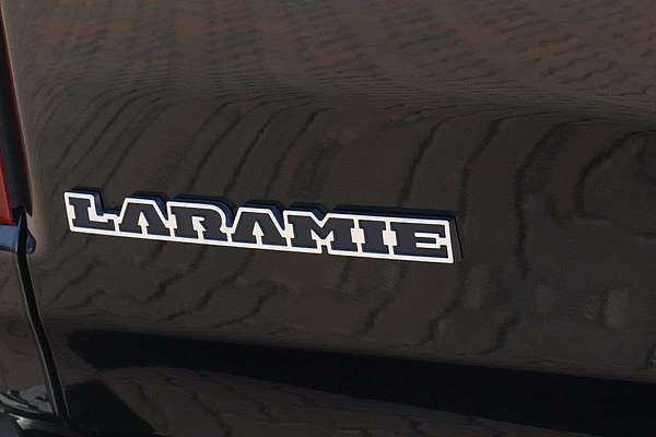 2025 RAM 1500 Laramie Sport Hurricane SO RamBox DT 4X4 SWB