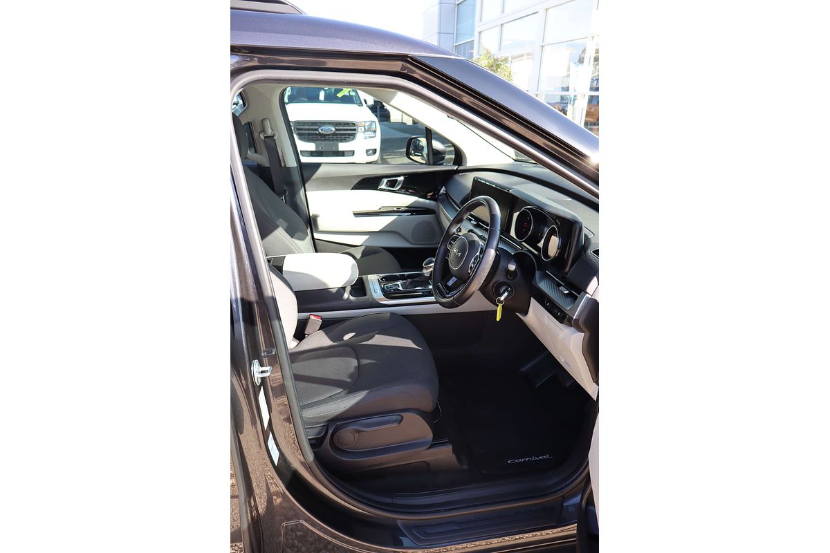 2023 Kia Carnival Si KA4