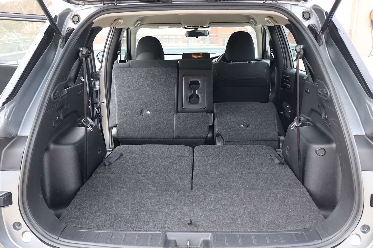 2022 Mitsubishi Outlander ES ZM