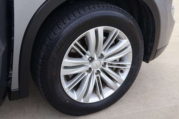 2022 Mitsubishi Outlander ES ZM