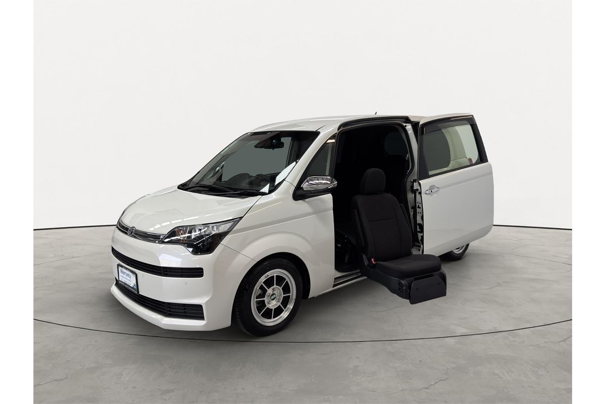 2019 Toyota Spade Welcab
