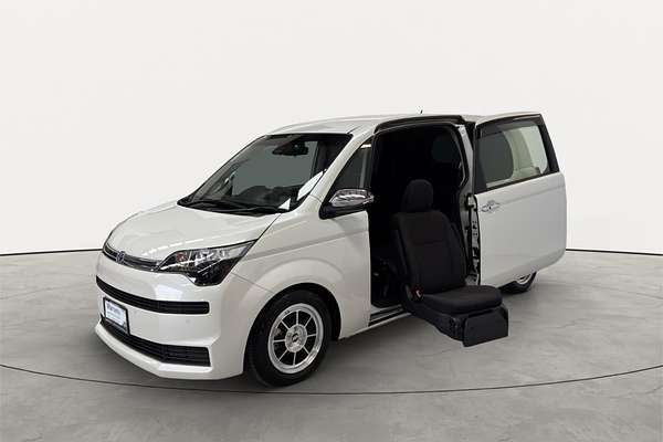2019 Toyota Spade Welcab