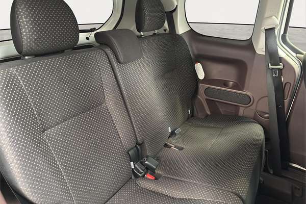 2019 Toyota Spade Welcab